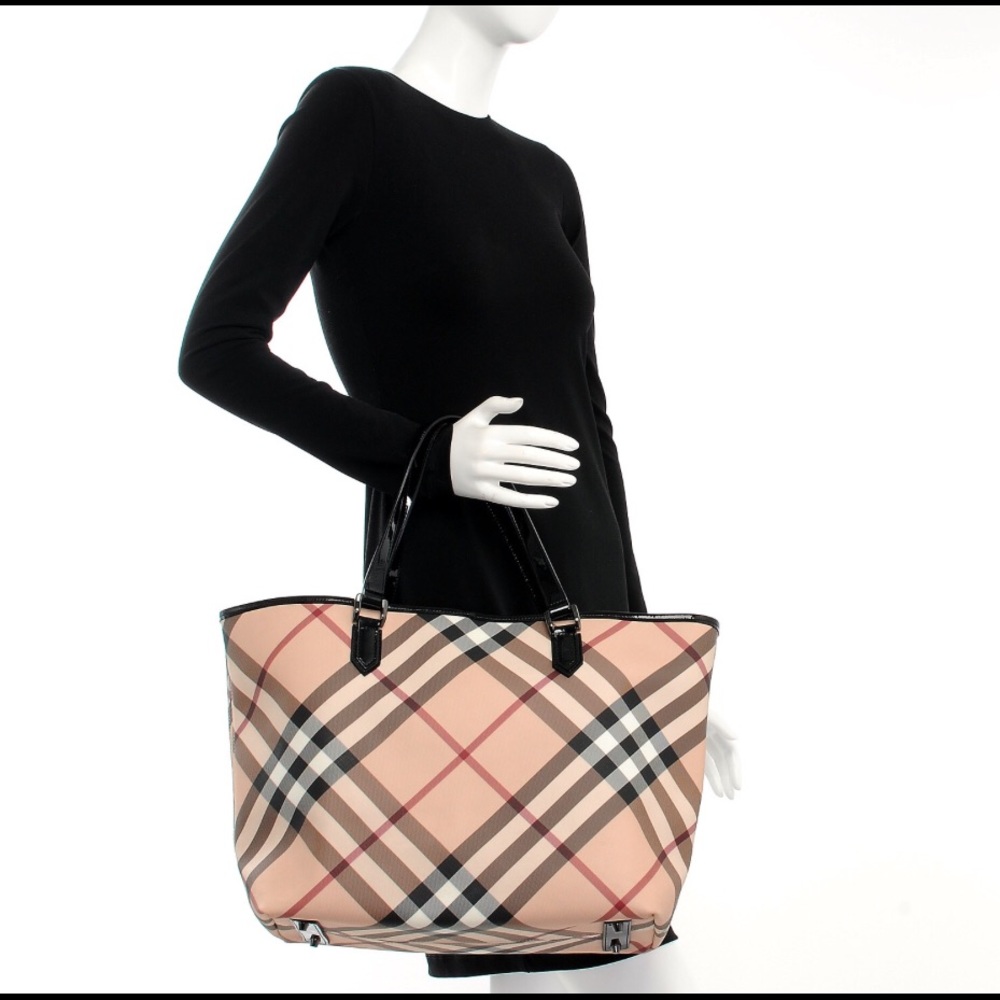 Auth BURBERRY Supernova Check Nickie Tote Black